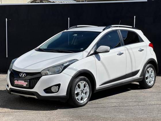 HYUNDAI HB20X 1.6 16V PREMIUM FLEX 4P AUTOMÁTICO HYUNDAI HB20X 1.6 16V PREMIUM FLEX 4P AUTOMÁTICO